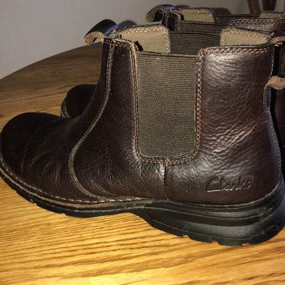 clarks slip resistant shoes mens